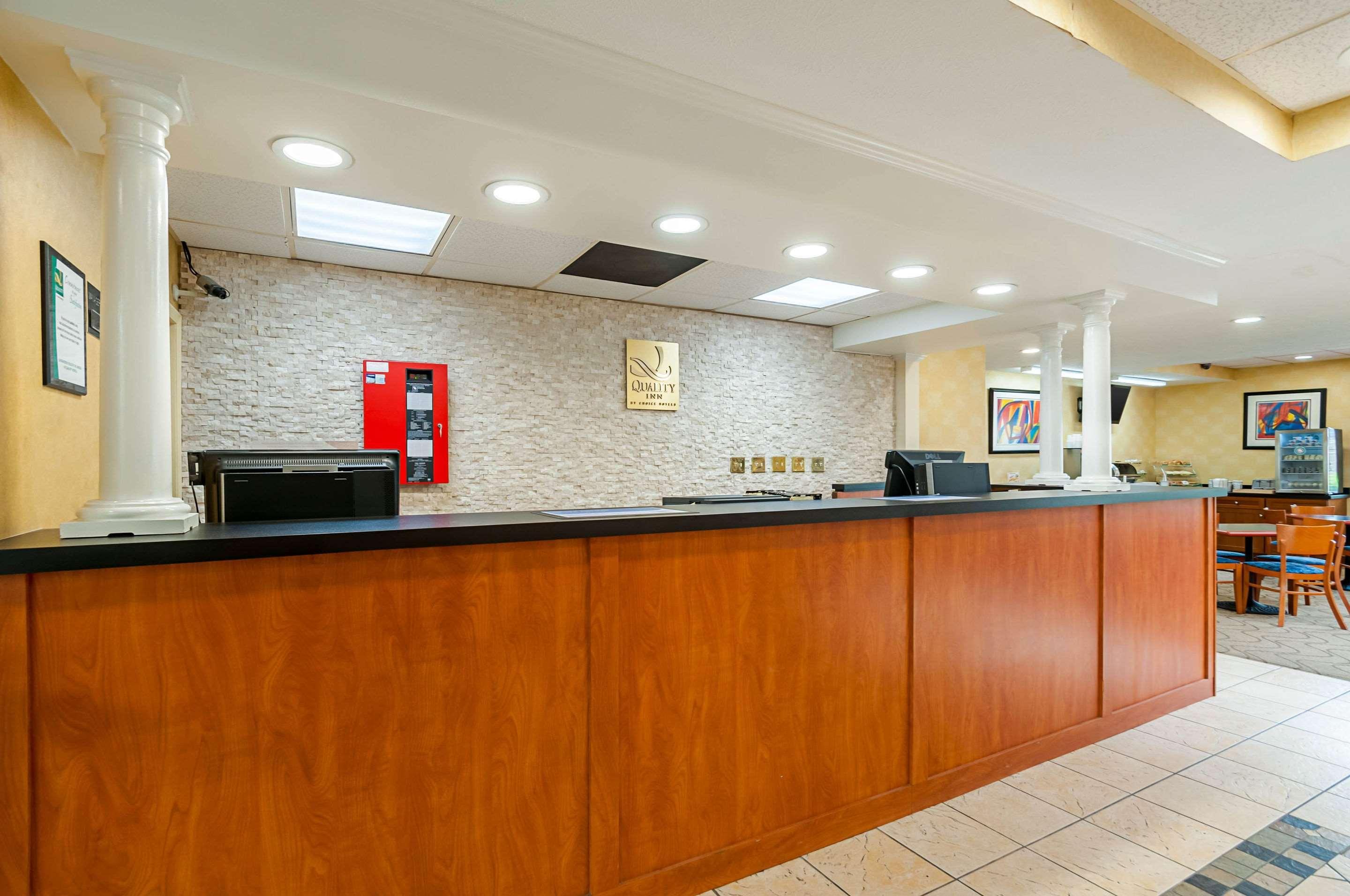 סולסברי Quality Inn מראה חיצוני תמונה